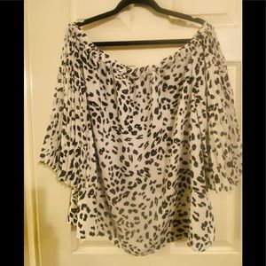 Vince Camuto black and white leopard print off the shoulder blouse